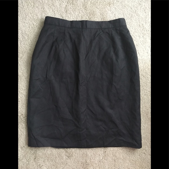 Giorgio Armani charcoal gray skirt, size 4 - Picture 1 of 6